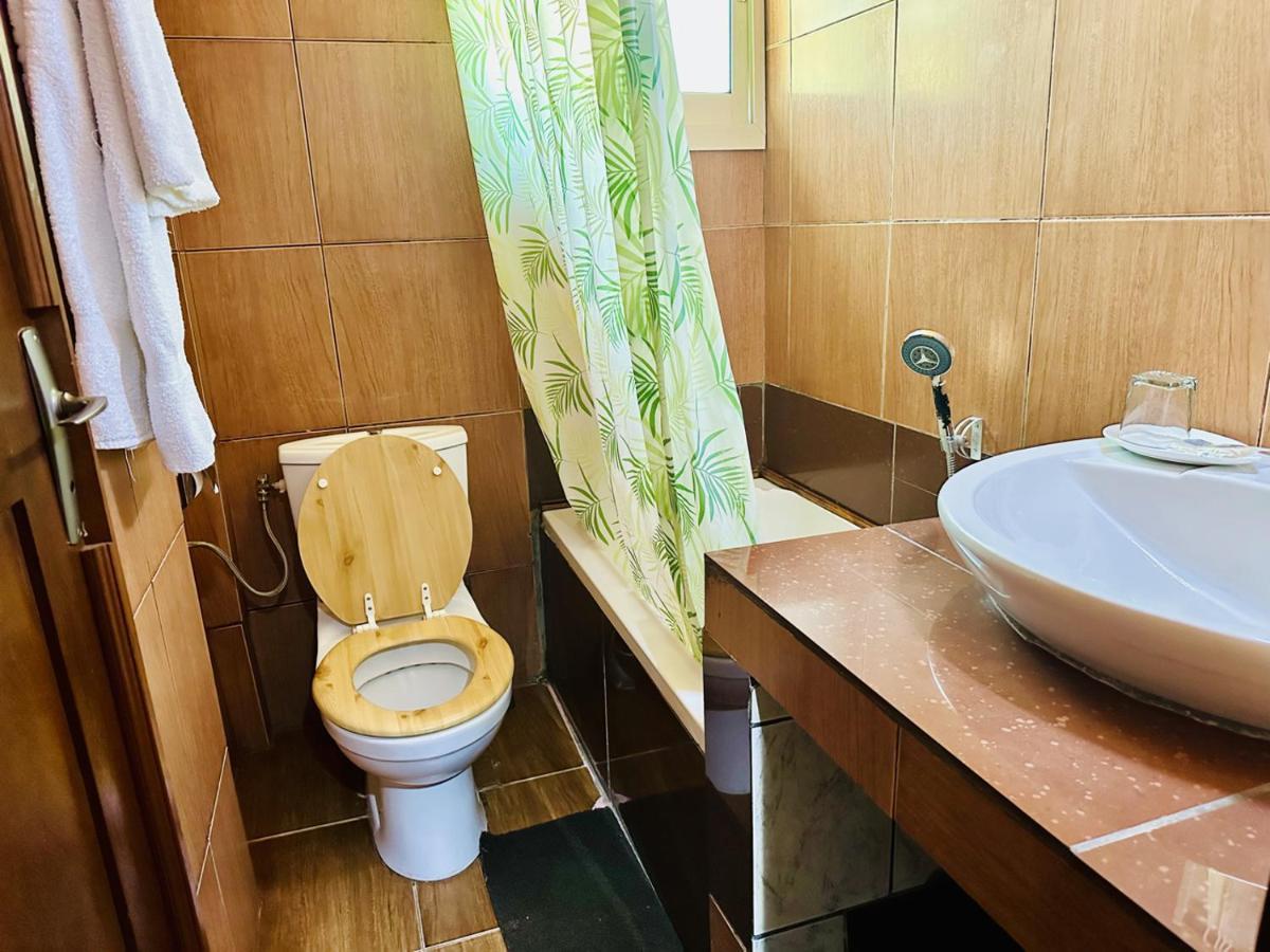 Yaahot Hotel Yaoundé Екстериор снимка
