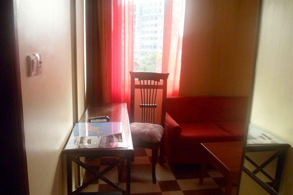 Yaahot Hotel Yaoundé Екстериор снимка
