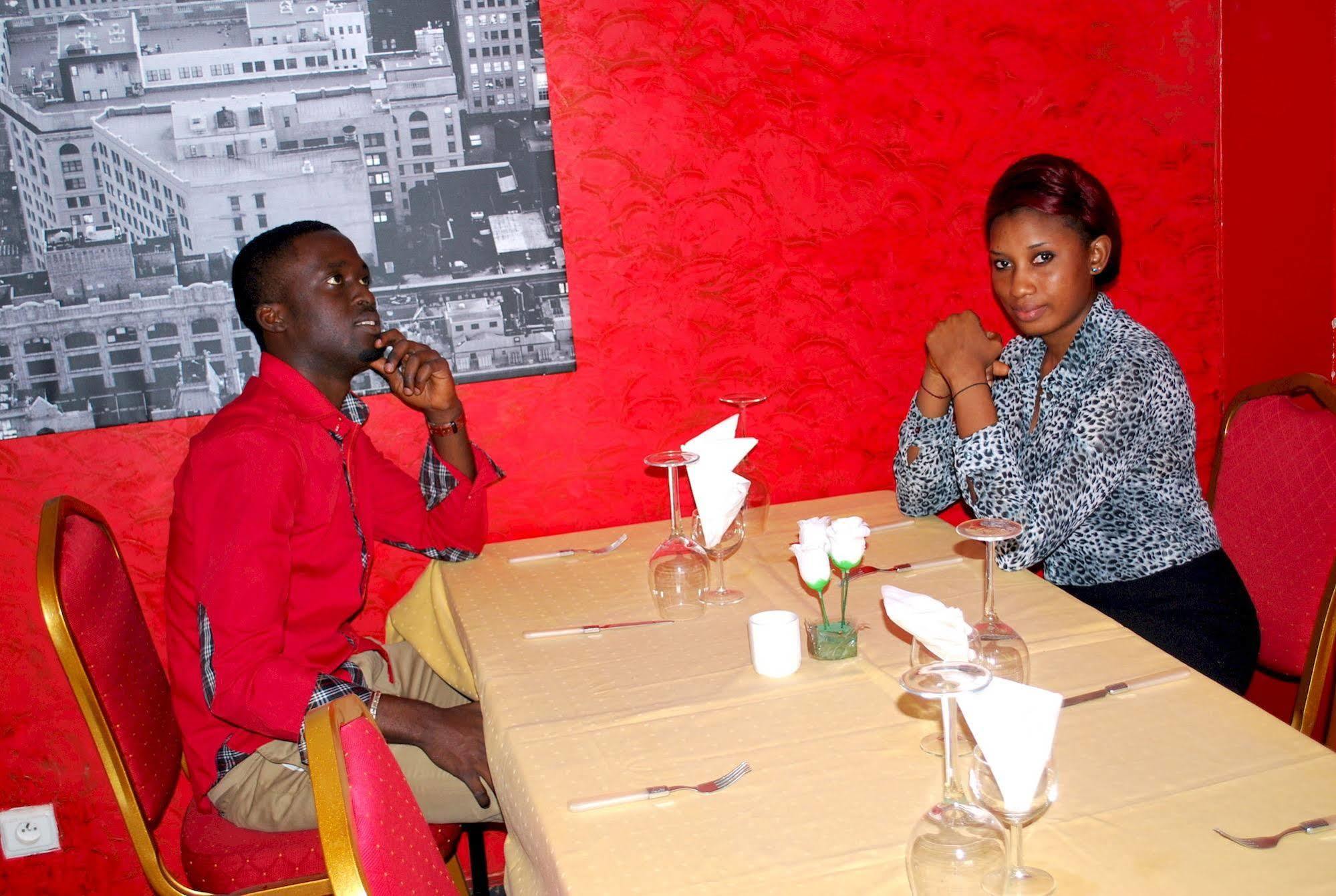Yaahot Hotel Yaoundé Екстериор снимка