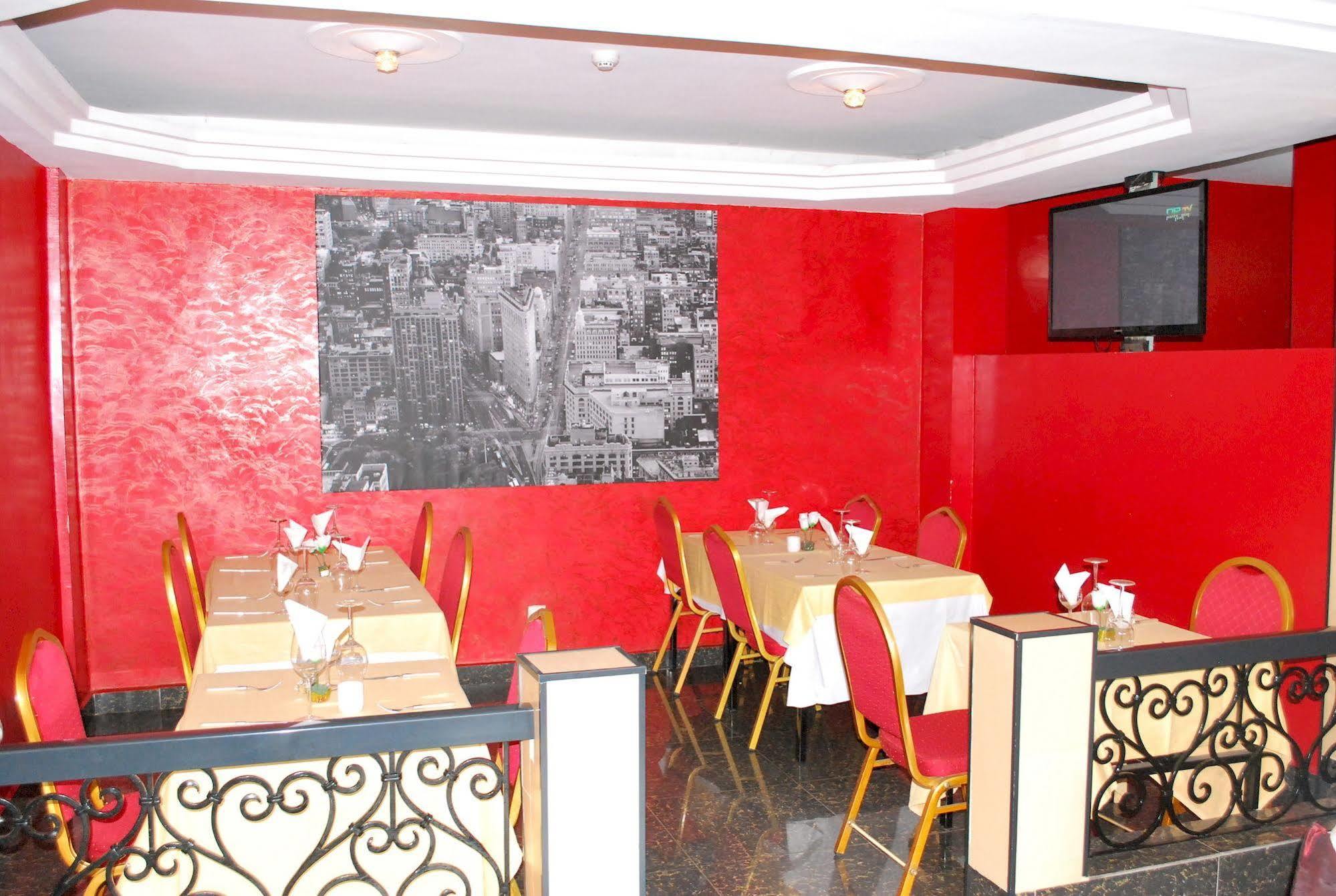 Yaahot Hotel Yaoundé Екстериор снимка